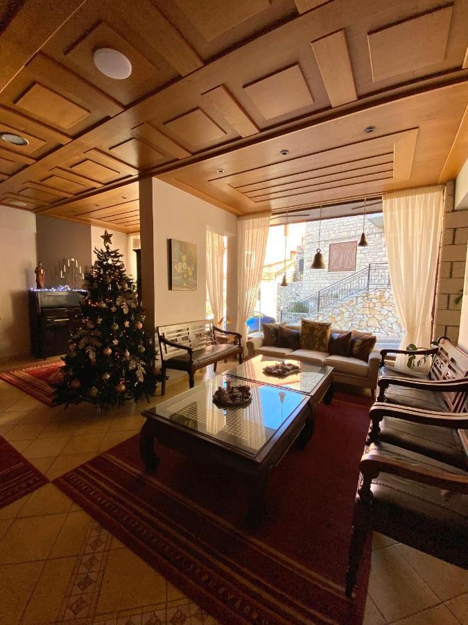 Marianna'S Home Accommodation Karpenísion エクステリア 写真