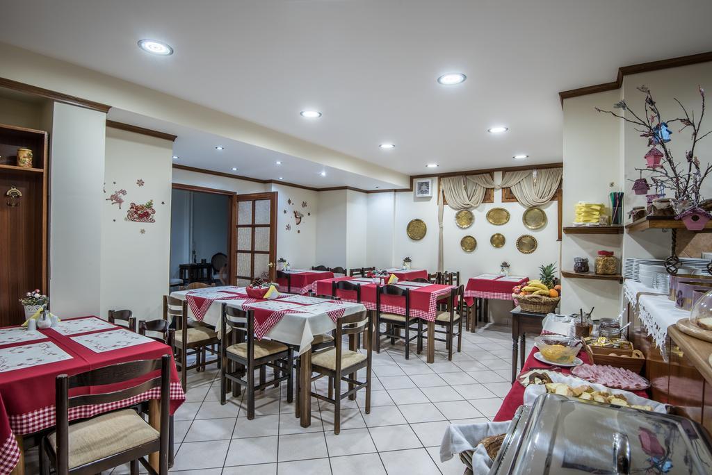 Marianna'S Home Accommodation Karpenísion エクステリア 写真